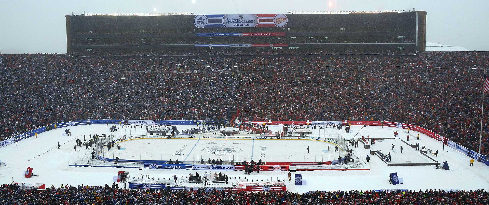 Detroit Red Wings Team Photo 2014 NHL Winter Classic Poster by Unknown at