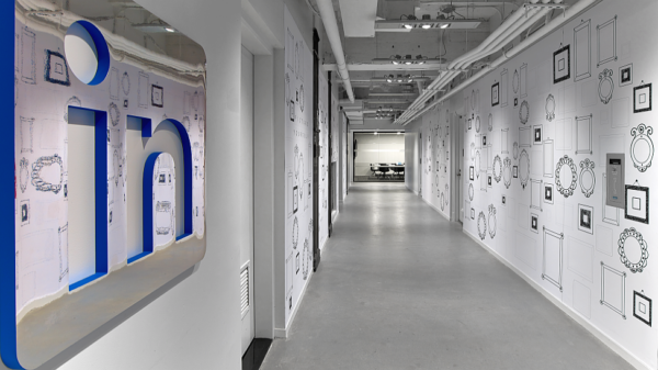 Take A Designers Look Into LinkedIn NYC | Moss