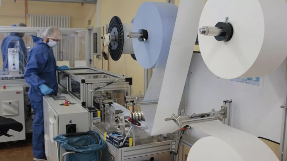 Moss Makes PPE Face Masks