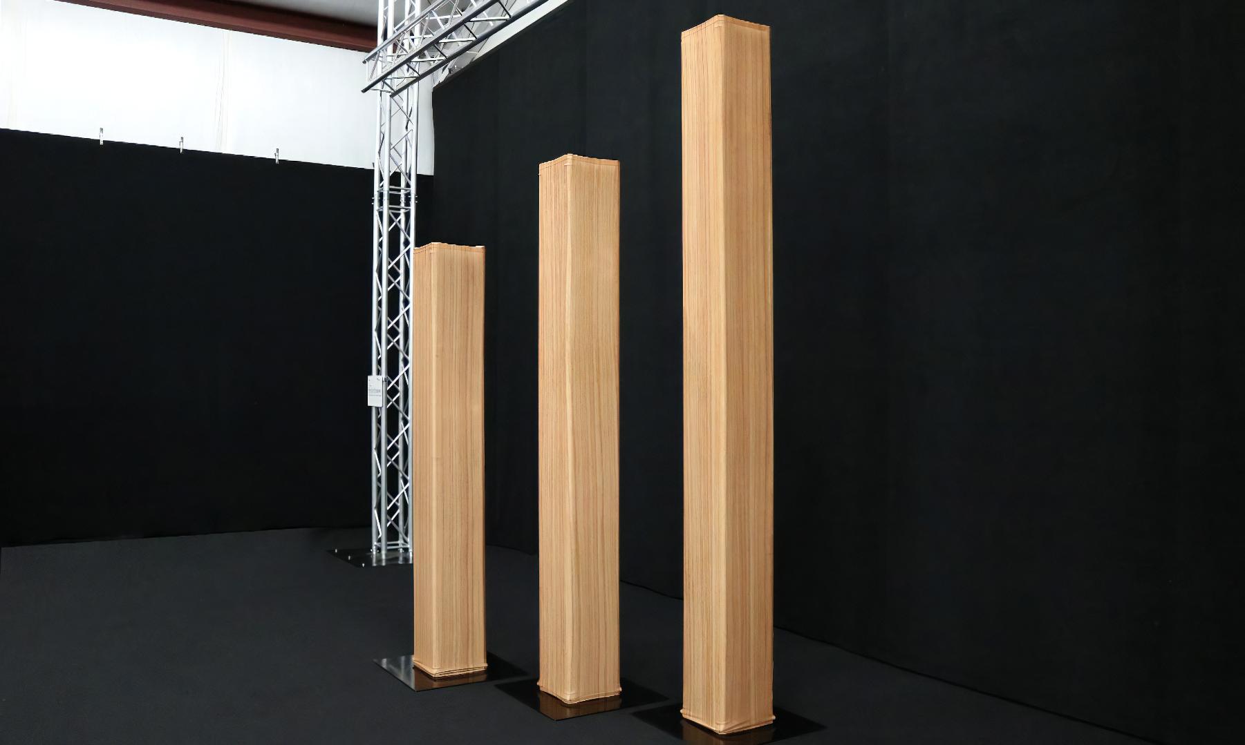 Upscaled-TrussCover_WoodGrain_07_2022.jpg